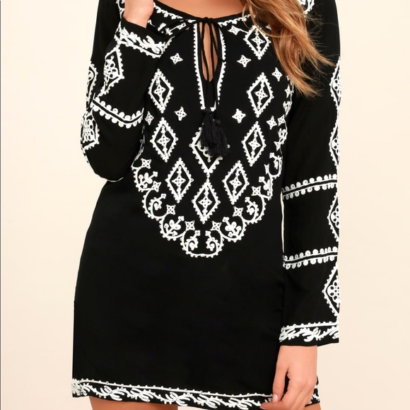 Lulus black and white embroidered dress - Picture 2 of 7